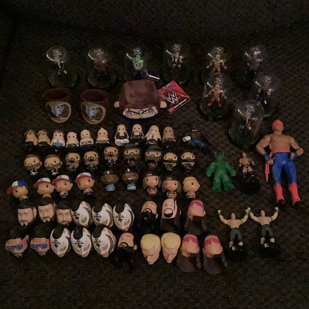 Wrestling figure lot